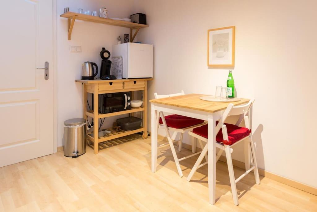 Apartment Wilhelmstr Fuer Bis Zu 3 Personen Brühl  Zewnętrze zdjęcie